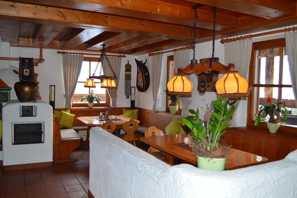 Gasthaus Glockle Apartment Damuels Bagian luar foto