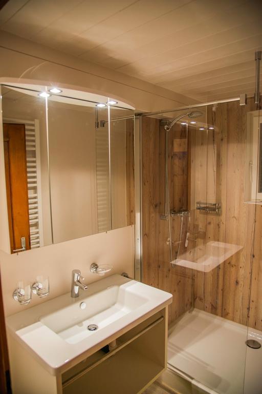 Gasthaus Glockle Apartment Damuels Bagian luar foto