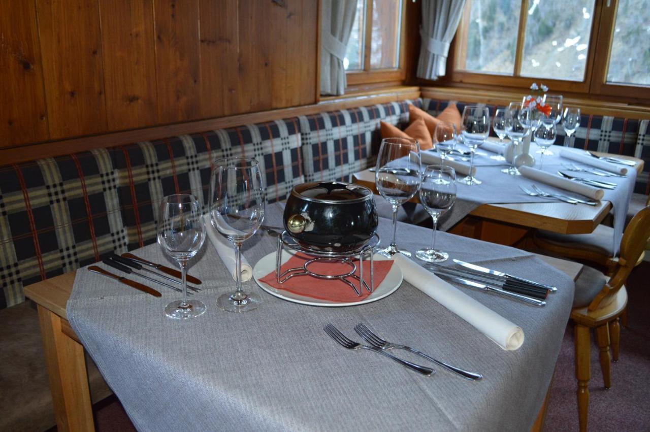 Gasthaus Glockle Apartment Damuels Bagian luar foto